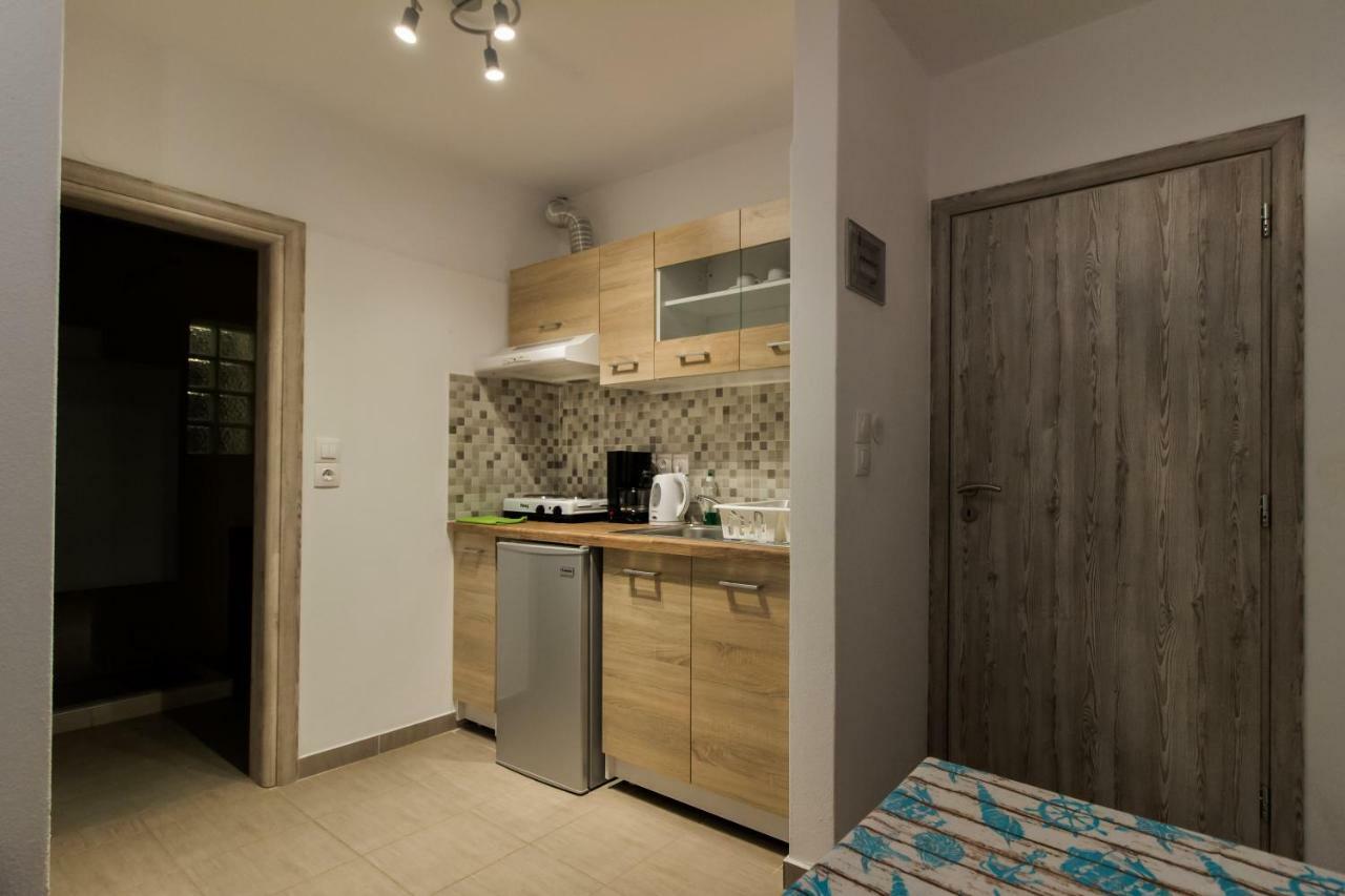 Blue Era Apartments บาทซี ภายนอก รูปภาพ